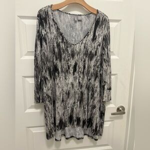 Kenar Black and Gray Abstract Print Tunic Top 3X Plus Womens Soft